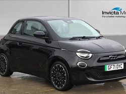 Black Used 2022 Fiat 500e Icon Hatchback | £12,500 (Fair price)
