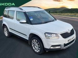 White Used 2015 Skoda Yeti SE SUV | £13,991 (Fair price)