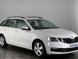 White Used 2019 Skoda Octavia SE Technology Estate | £13,400 (Fair price)