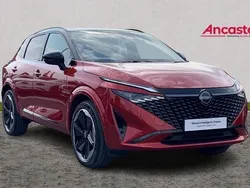 I sunset red with pearl black New 2025 Nissan Qashqai SUV | £28,475