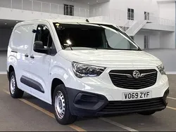 White Used 2019 Vauxhall Combo Edition MPV | £9,484 (Fair price)