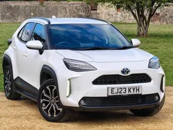 Used 2025 Toyota Yaris Hybrid Design Estate | £21,810 (Good price)
