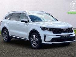 White Used 2021 Kia Sorento SUV | £24,299 (Super price)