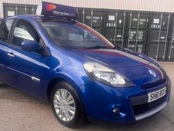 Blue Used 2011 Renault Clio II Hatchback | £1,995 (Fair price)