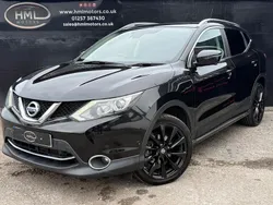 Black Used 2016 Nissan Qashqai Tekna SUV | £11,495 (Good price)