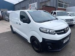 White Used 2021 Vauxhall Vivaro Van | £11,390 (Good price)