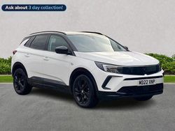 White Used 2022 Vauxhall Grandland X SRi SUV | £15,390 (Fair price)
