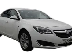 White Used 2015 Vauxhall Insignia SRi Hatchback | £3,195