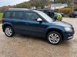 Blue Used 2017 Skoda Yeti Drive SUV | £11,650 (Fair price)