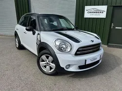 White Used 2014 Mini Cooper Countryman SUV | £8,650 (Fair price)