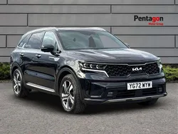 Black Used 2022 Kia Sorento 4 SUV | £33,950 (Fair price)