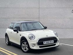 White Used 2018 Mini Cooper Classic Hatchback | £10,993 (Fair price)