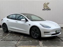 White Used 2022 Tesla Model 3 Long Range AWD Sedan | £19,000 (Fair price)