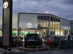 Nebula blue Used 2019 Toyota Yaris Hybrid Hatchback | £13,699 (Super price)