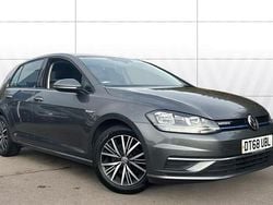Used 2019 VW Golf VII SE Hatchback | £14,924 (Fair price)