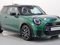 Green Used 2025 Mini Cooper Hatch Hatchback | £29,950