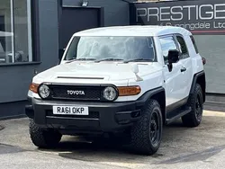 Black white roof with anthracite trim Used 2011 Toyota FJ Cruiser SUV | £24,950 (Expensive)