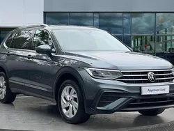 Platinum grey metallic Used 2022 VW Tiguan Allspace Life SUV | £24,992 (Good price)