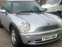 Silver Used 2005 Mini ONE Hatch Hatchback | £2,000 (Good price)