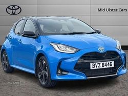 Blue New 2025 Toyota Yaris Hybrid Edition Hatchback | £22,995 (Fair price)
