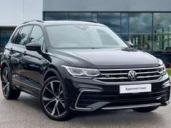 Deep black pearl Used 2022 VW Tiguan R-line SUV | £25,336 (Fair price)