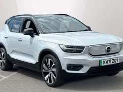 Glacier silver Used 2022 Volvo XC40 Pro SUV | £24,995 (Good price)