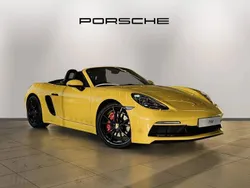 Racing yellow New 2024 Porsche 718 Boxster S | £87,305