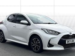 Used 2025 Toyota Yaris Hybrid Design Hatchback | £15,976 (Super price)