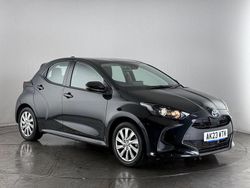 Black Used 2023 Toyota Yaris Hybrid Hatchback | £17,050 (Good price)