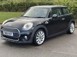 Black Used 2016 Mini Cooper Hatch Hatchback | £7,400 (Fair price)