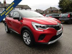 Red Used 2020 Renault Captur Iconic SUV | £12,250 (Fair price)