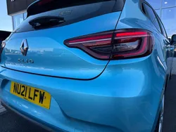 Blue Used 2021 Renault Clio V Play Hatchback | £10,600 (Good price)