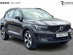 Onyx black Used 2025 Volvo XC40 Plus SUV | £32,999 (Fair price)