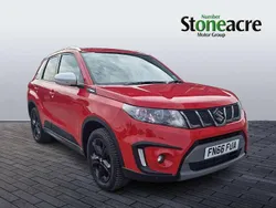 Red Used 2016 Suzuki Vitara SUV | £12,200 (Fair price)