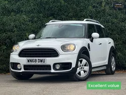 White Used 2018 Mini Cooper Countryman SUV | £11,995 (Fair price)