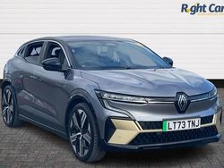 Used 2023 Renault Megane E-Tech Iconic Hatchback | £20,499 (Fair price)