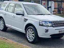 White Used 2014 Land Rover Freelander 2 SE SUV | £17,995 (Expensive)