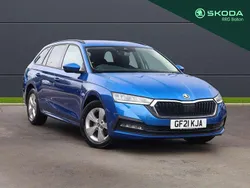 Race blue metallic Used 2021 Skoda Octavia SE Technology Estate | £15,995 (Fair price)