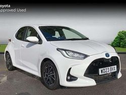 Pure white Used 2023 Toyota Yaris Hybrid Design Hatchback | £17,790 (Super price)
