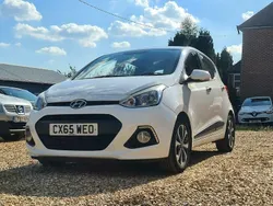 White Used 2015 Hyundai i10 Premium SE Hatchback | £4,999 (Fair price)