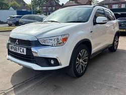 White Used 2018 Mitsubishi ASX SUV | £8,000 (Fair price)