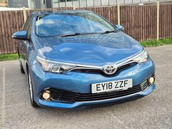 Blue Used 2018 Toyota Auris Hatchback | £9,000 (Good price)