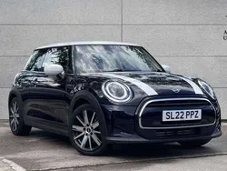 Black Used 2022 Mini Cooper Classic Hatchback | £15,095 (Fair price)