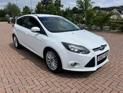 White Used 2013 Ford Focus Zetec Hatchback | £2,095 (Good price)
