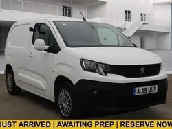 White Used 2019 Peugeot Partner MPV | £8,795 (A bit pricey)