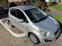 Silver Used 2014 Suzuki Splash Hatchback | £3,385 (Good price)
