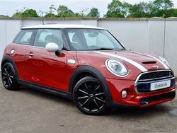 Red Used 2016 Mini Cooper S Hatch Hatchback | £11,495 (Fair price)