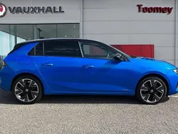 Blue Used 2023 Vauxhall Astra Ultimate Hatchback | £19,000 (Good price)
