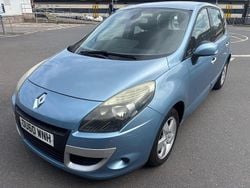 Blue Used 2010 Renault Scénic III Dynamique MPV | £2,495 (A bit pricey)
