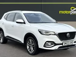 Arctic white gloss Used 2022 MG HS Excite SUV | £13,900 (Fair price)
